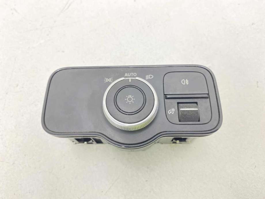 Bryter lys til Mercedes Sprinter 2018-->> (907/910) (907/910) (A 907 905 37 02 9107|A 907 905 37 02|)