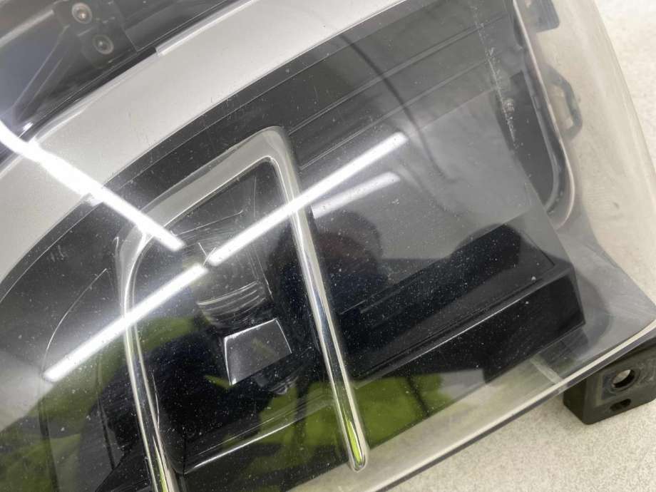 Tåkelykt høyre foran til Tesla Model X 2016-->>  (1034331-00-A|)