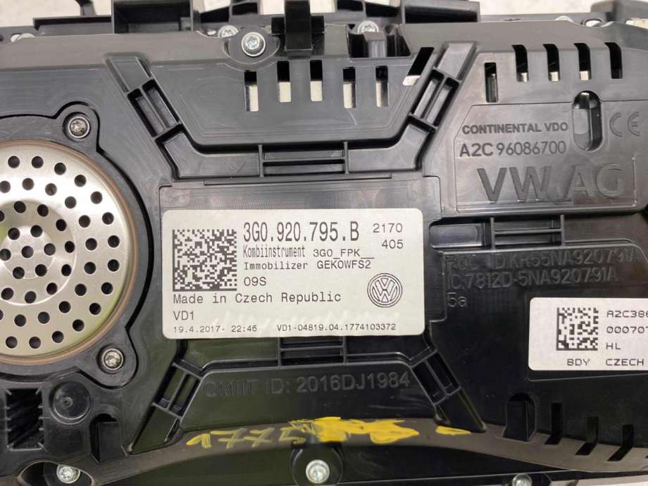 Instrumentpanel til VW Passat 2015-2019 (Fase 1) (B8) (B8) (3G0 920 795 B|)