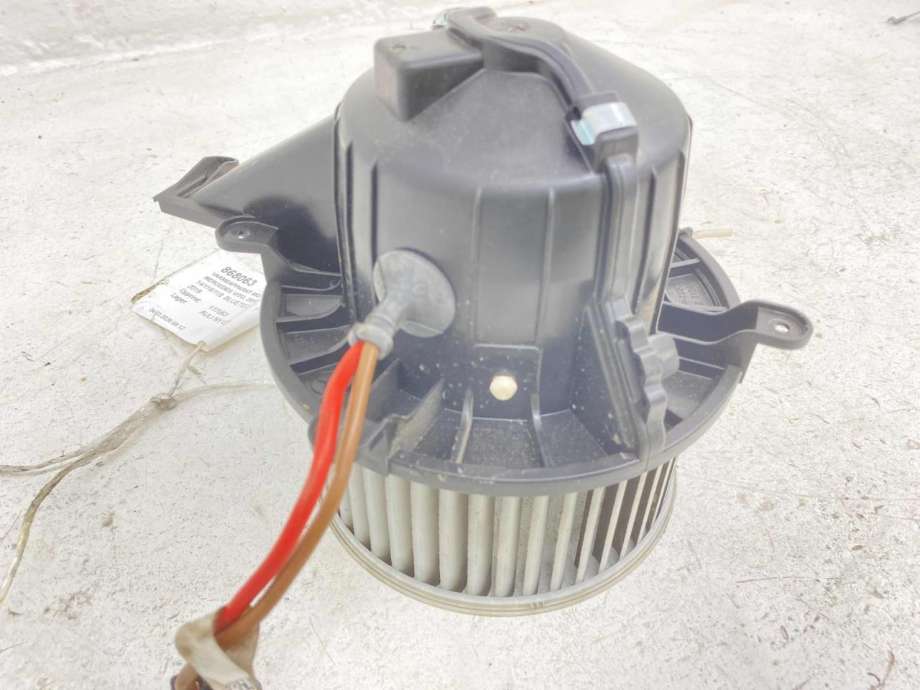 Varmeapparat motor til Mercedes Vito 2014-->> (W447) (W447) (A 000 830 47 01|)