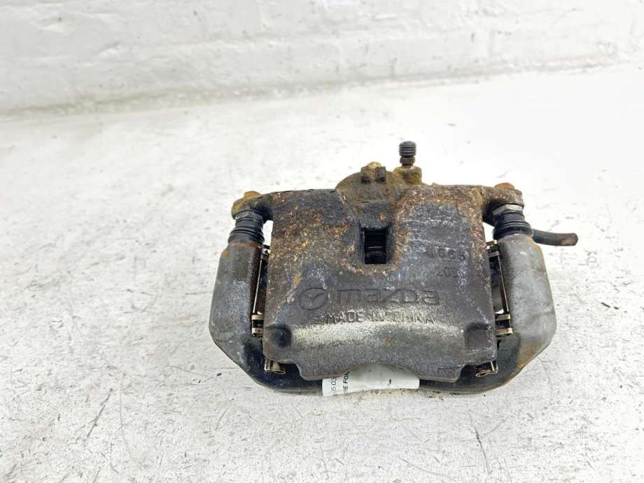 Bremsecaliper venstre foran til Mazda CX-3 2015-2022  (B4Y73399ZB|)