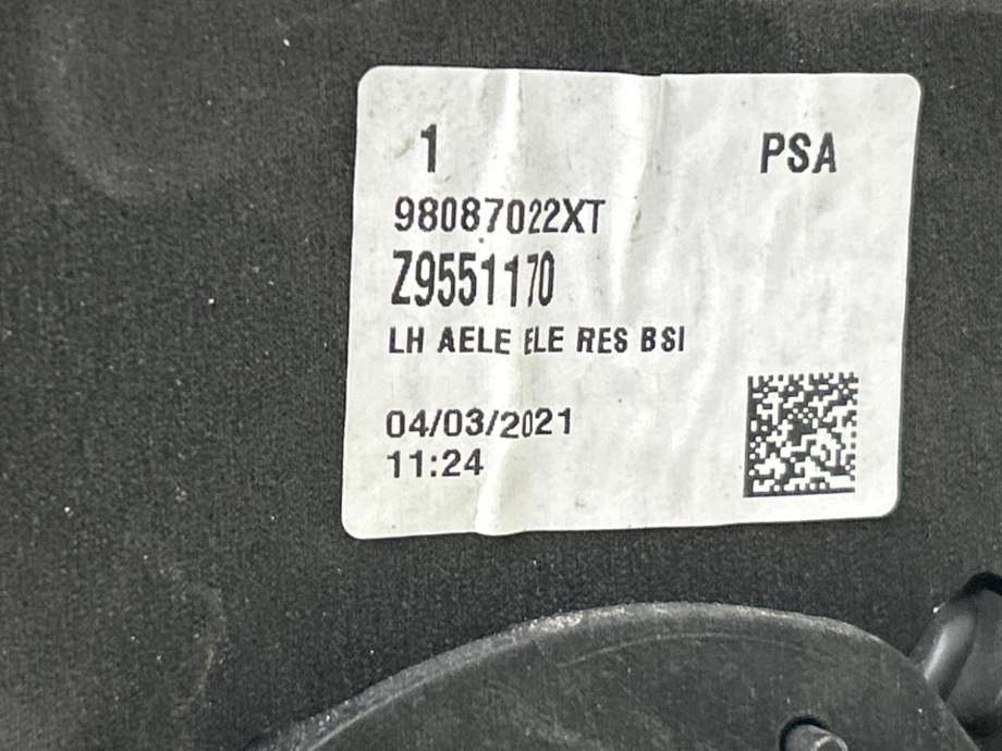 Speil venstre til Peugeot Traveller 2017-->>  (98 087 022 XT|)