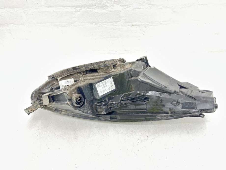 Frontlykt venstre full-LED til Tesla Model Y 2021-2024 (Type I) (1514952-00-D|1514952-00-C|1514952-00-E)