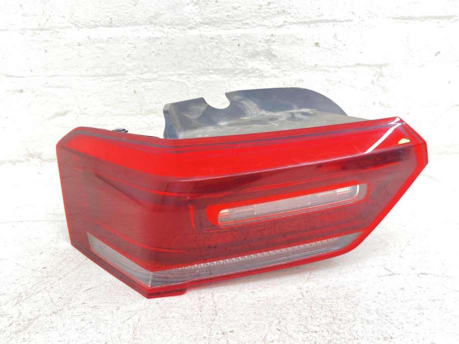 Baklykt venstre ytre til VW ID.3 2020-->> (10A 945 207 G|10A 945 207 E|)