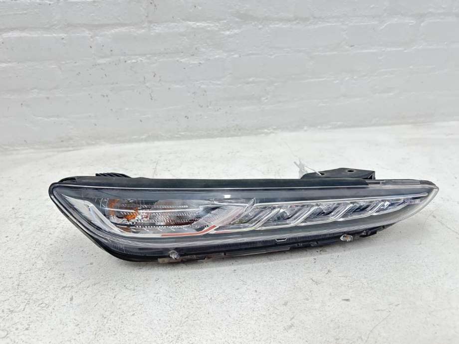 Kjørelys led høyre foran til Hyundai Kona, 2017-2021 (Type I, Fase 1) (92208J9000)