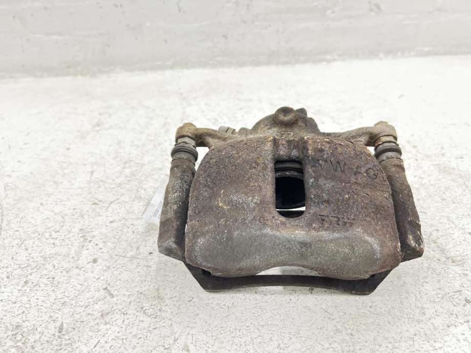 Bremsecaliper høyre foran til VW e-Golf 2017-2020 (Fase 2)  (8V0 615 124|)