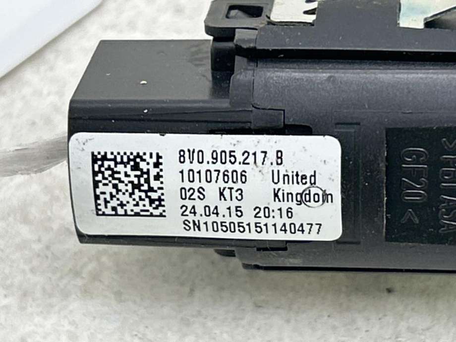 Bryter start/stopp til Audi A3 2012-2016 (Type III, Fase 1)  (8V0 905 217 B|)