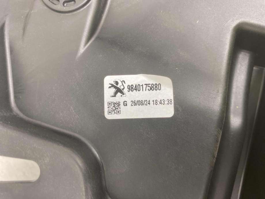 Ruteheis venstre foran til Toyota Proace City 2020-->>  (9840175880|)