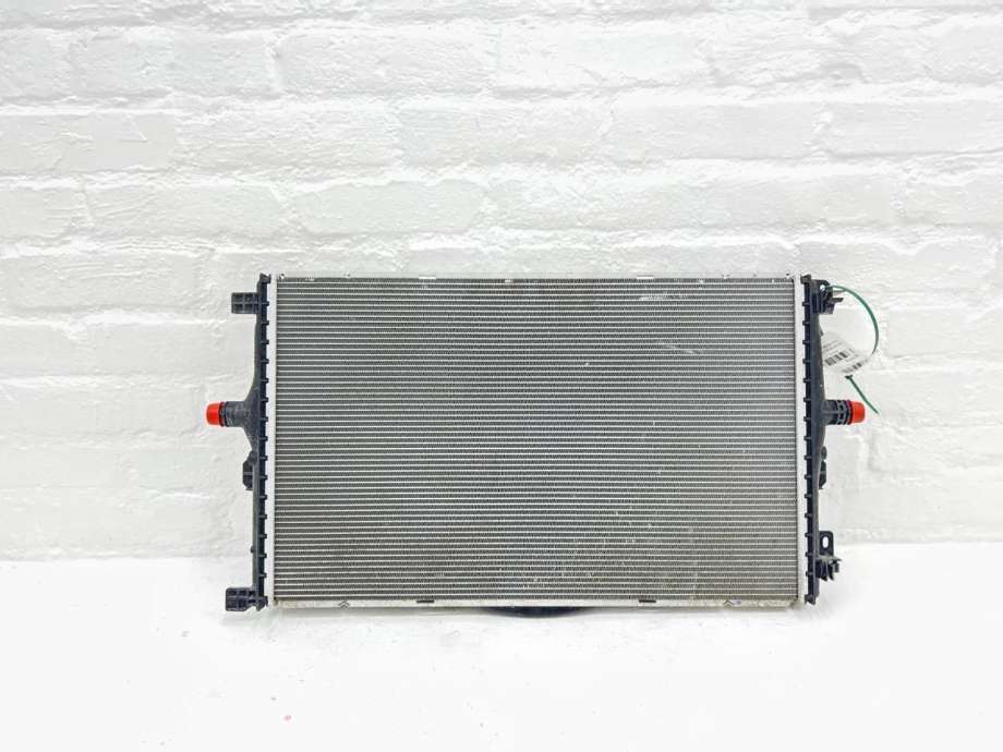 Radiator (automat gir) til Tesla Model Y 2021-2024 (Type I) (1494175-00-B|)