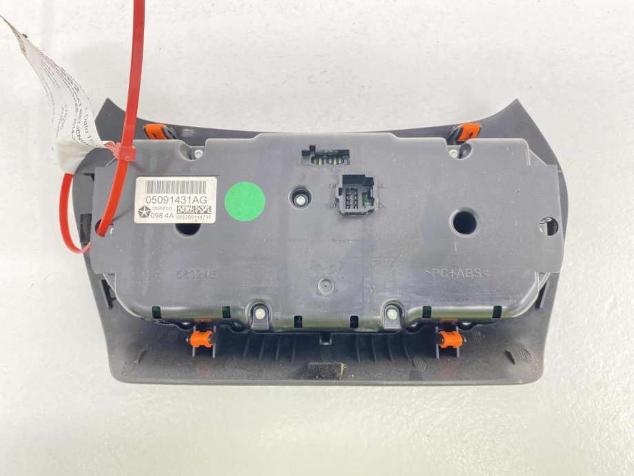 Varmeapparat betjening til Jeep Cherokee 2014-->> (Type V)  (5091431AG|05091431AG|)