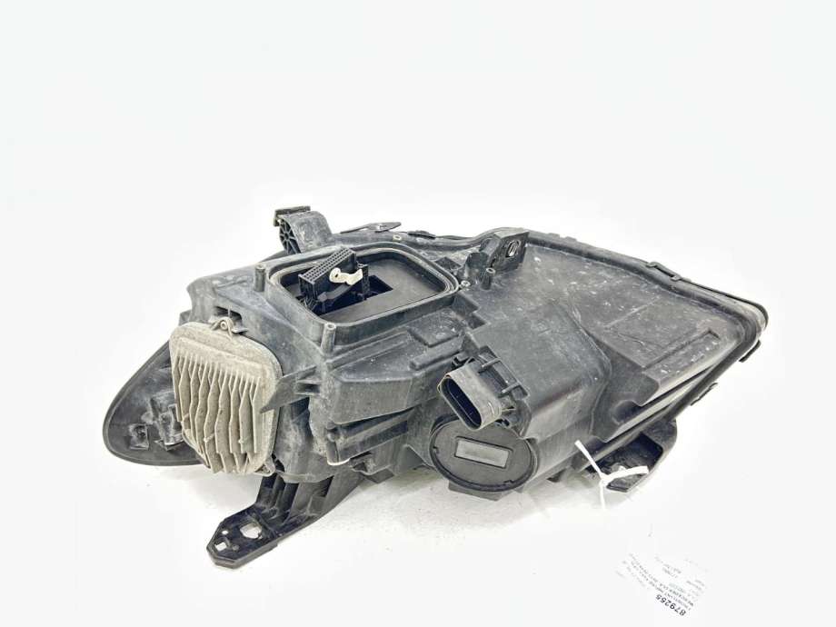 Frontlykt høyre full-LED til Mercedes CLA 2013-2019 (C117) (C117) (A 117 906 99 00|)