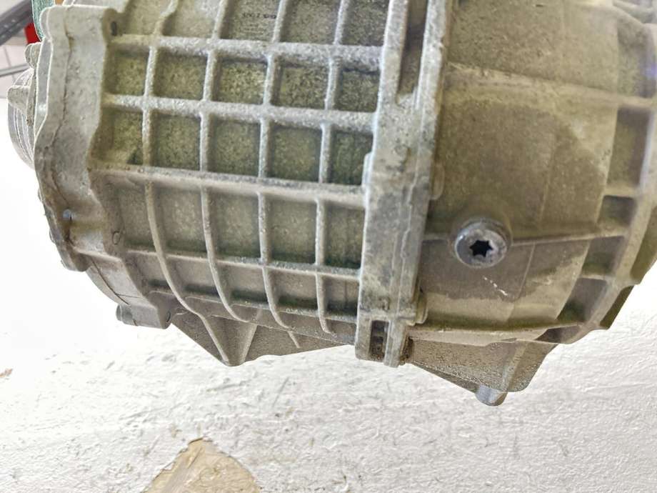 Motor hybrid bakaksel til Volvo XC90 2015-2025 (Type II) (36003926|)