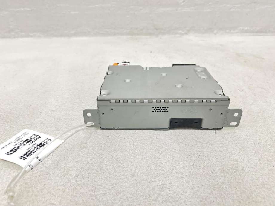 Bilstereo til Peugeot Expert 2016-->> (Type III) (16 902 684 80|16 173 383 80|)