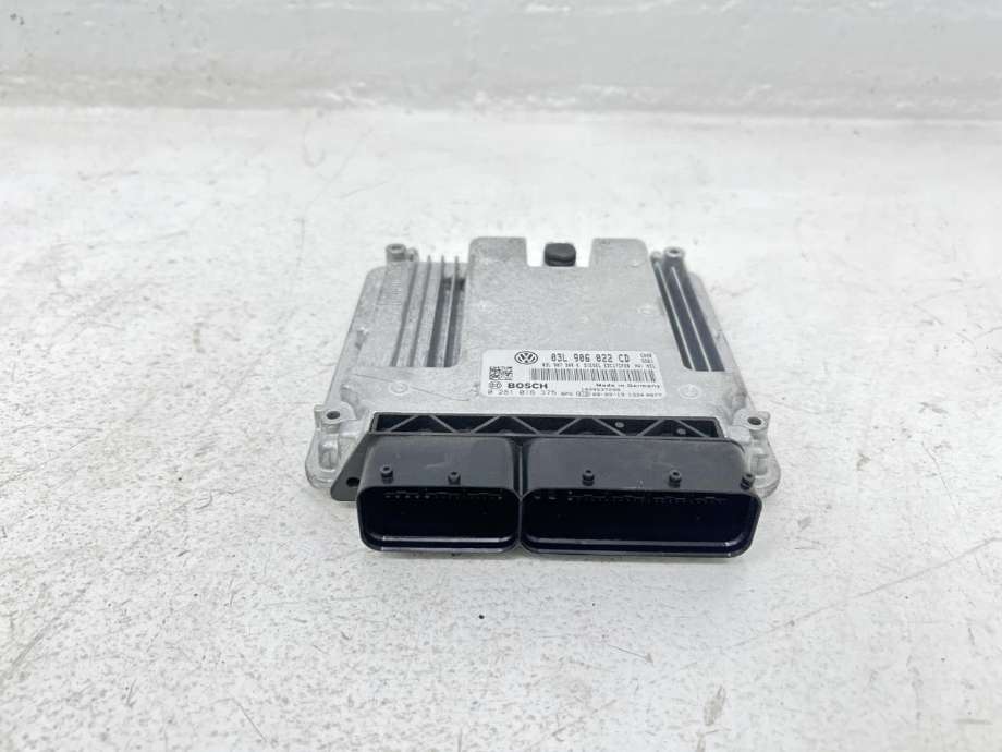 Styreenhet motor til VW Transporter / Caravelle, 2009-2015 (Fase 2) (T5) (T5) (03L 906 022 CD)