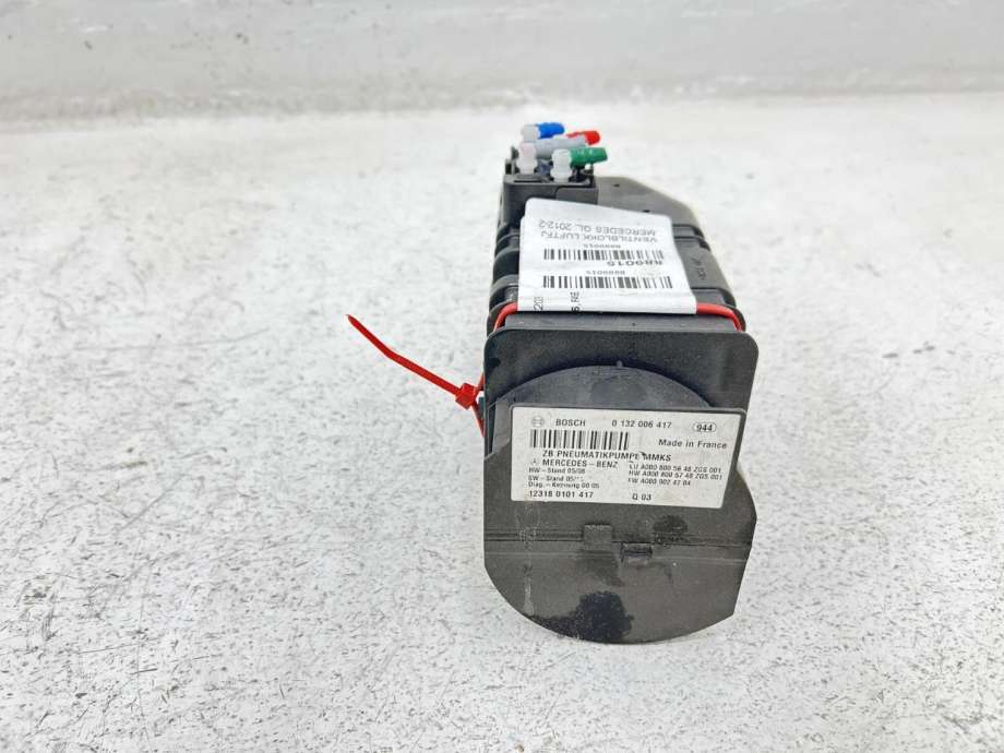 Ventilblokk luftfjæring til Mercedes GL 2012-2016 (Fase 1) (X166) (X166) (A 000 900 44 13|)