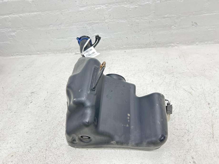 Spylertank foran til Mercedes GLK 2008-2015 (X204) (X204) (A 204 869 03 20|)