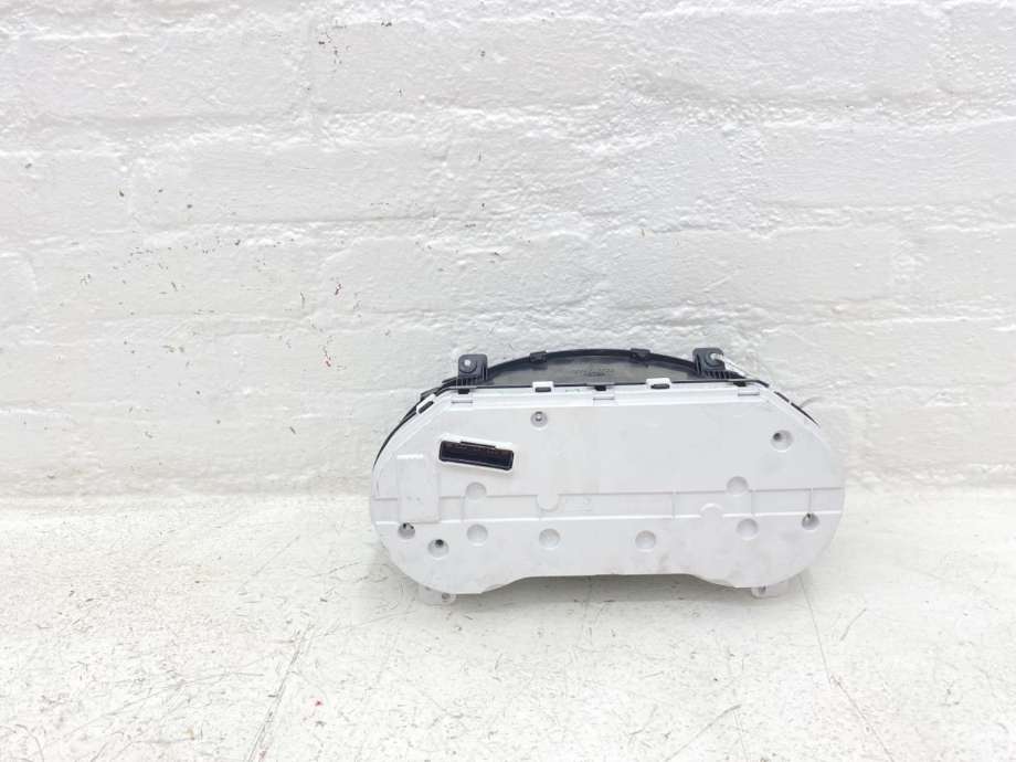 Instrumentpanel til Kia Sportage 2016-2021 (Type IV)  (94033F 1400|94013F 1400|)