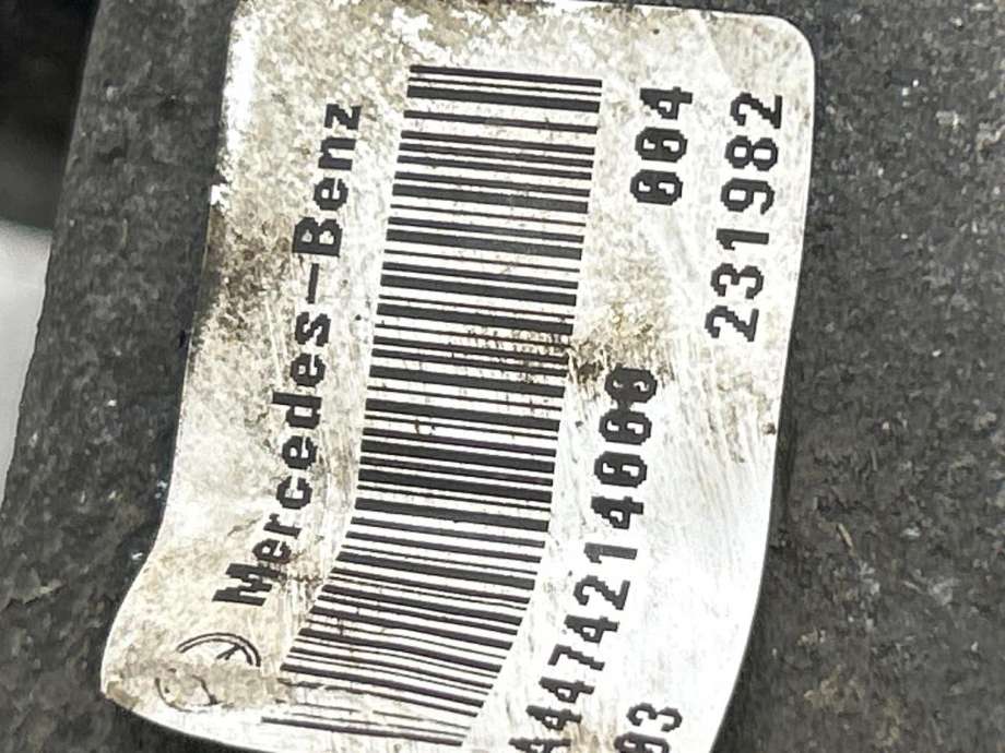 Bremsecaliper høyre foran til Mercedes EQV 2020-->> (W447) (W447) (A 447 421 56 00|)