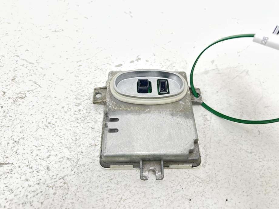 Styreenhet xenon/ballast til Volvo V70 2007-2013 (Type III, Fase 1)  (30744459|)
