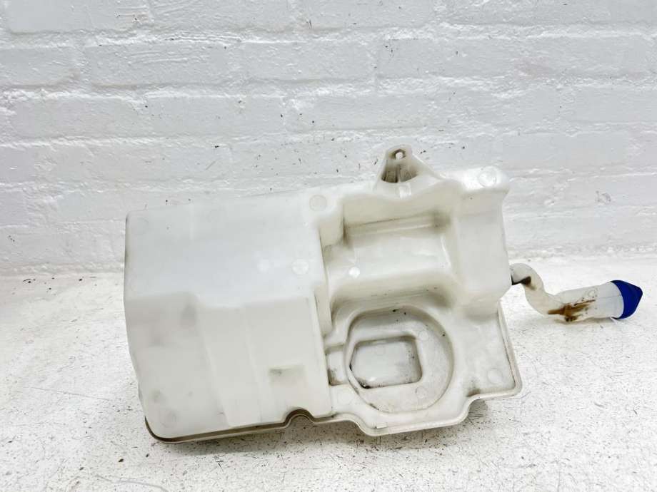 Spylertank foran til Volvo XC60, 2008-2013 (Type I, Fase 1) (30753424)