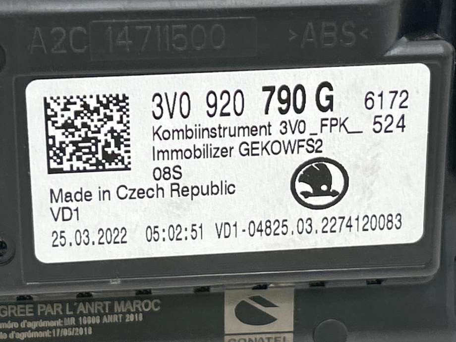 Instrumentpanel til Škoda Superb 2015-->> (Type III)  (3V0 920 790 G|)