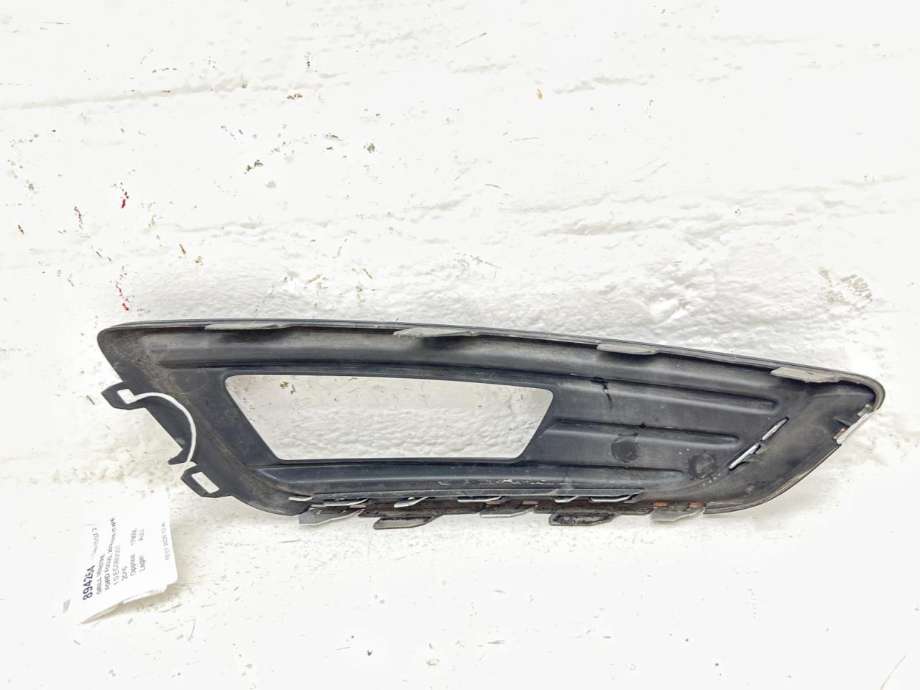 Grill venstre til Ford Focus 2014-2018 (Type III, Fase 2) (1873304|)