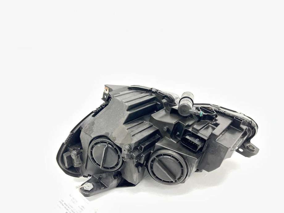 Frontlykt høyre halogen til Mercedes C-Klasse 2011-2014 (Fase 2) (W204) (W204) (A 204 820 96 59|)