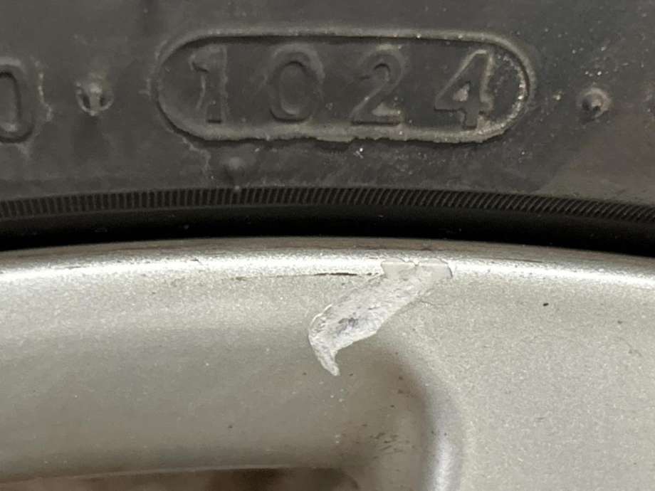 Hjulsett aluminium sommer til Toyota Avensis 2009-2015 (Type III, Fase 1) (KUMHO|)