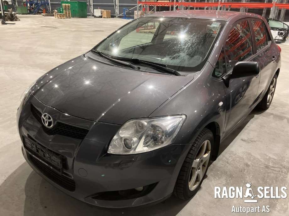Toyota Auris 2010-2012 (Type I, Fase 2) , Motorkode: 1NR-FE, Girkassekode: 