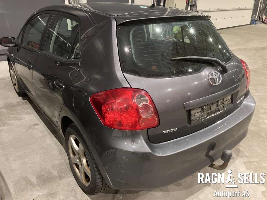 Toyota Auris 2010-2012 (Type I, Fase 2) , Motorkode: 1NR-FE, Girkassekode: 