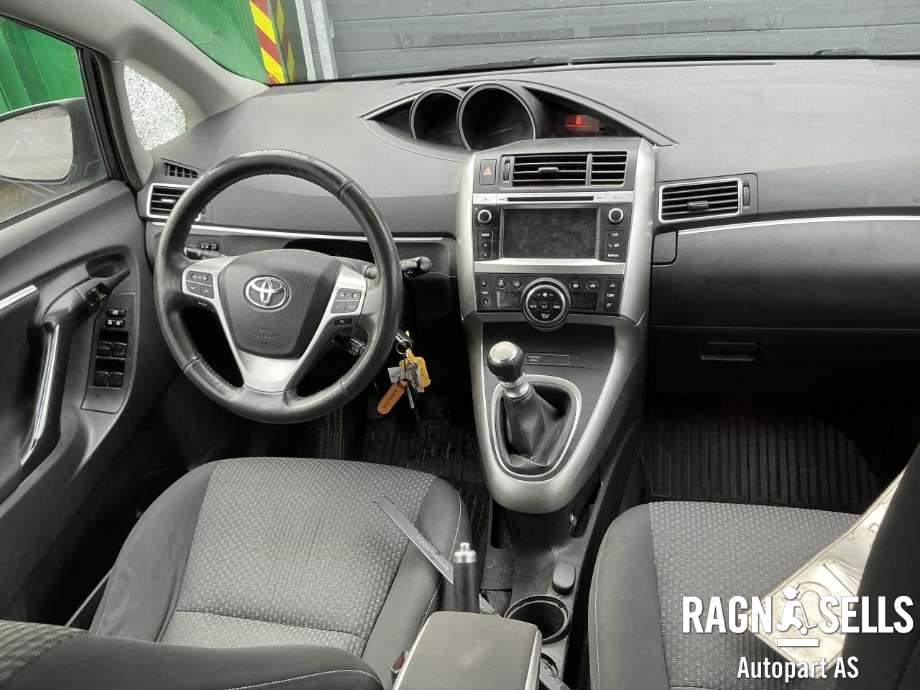 Toyota Verso 2009-2016 (Type III) , Motorkode: 1AD-FTV, Girkassekode: 