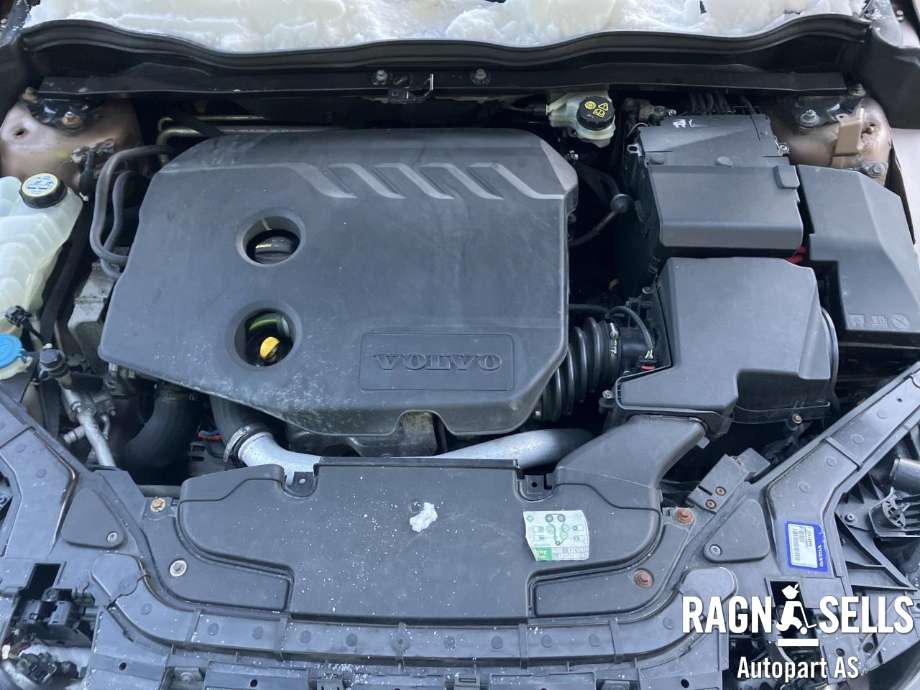 Volvo V40 2012-2019 , Motorkode: D4162T, Girkassekode: 