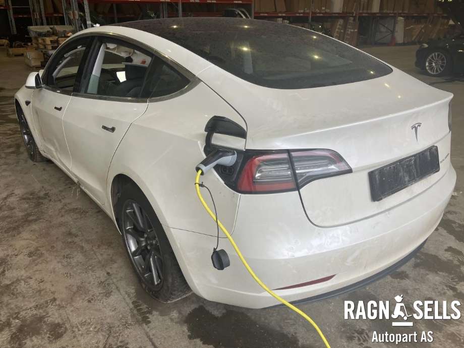 Tesla Model 3 2018-2023 (Fase 1) , Motorkode: 3D3|3D5, Girkassekode: 