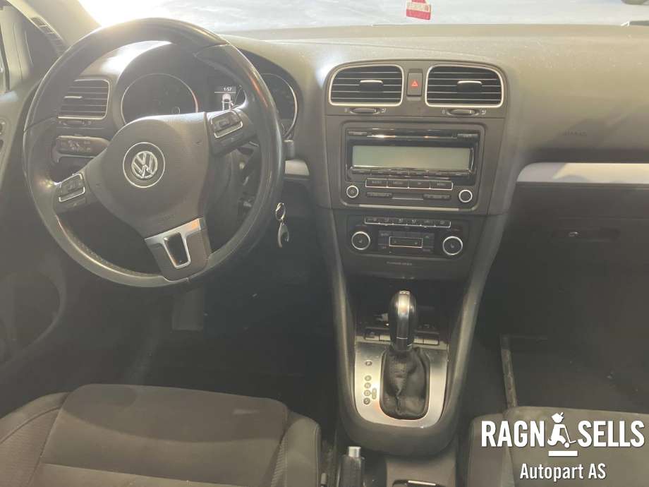 VW Golf VI 2008-2012 , Motorkode: CAXA, Girkassekode: MPH