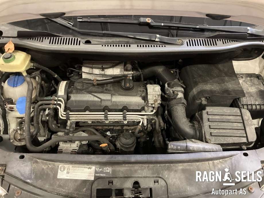 VW Caddy 2004-2010 (Type III, Fase 1) , Motorkode: BST, Girkassekode: LBT