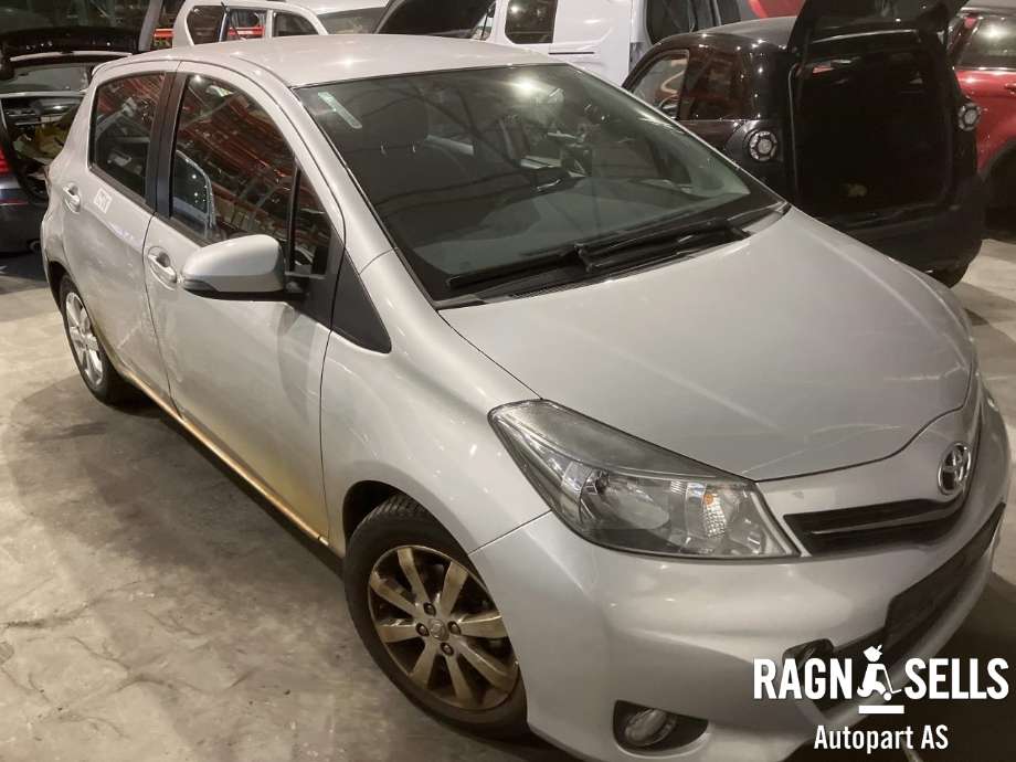 Toyota Yaris 2012-2014 (Type III, Fase 1) , Motorkode: 1NR-FE, Girkassekode: 