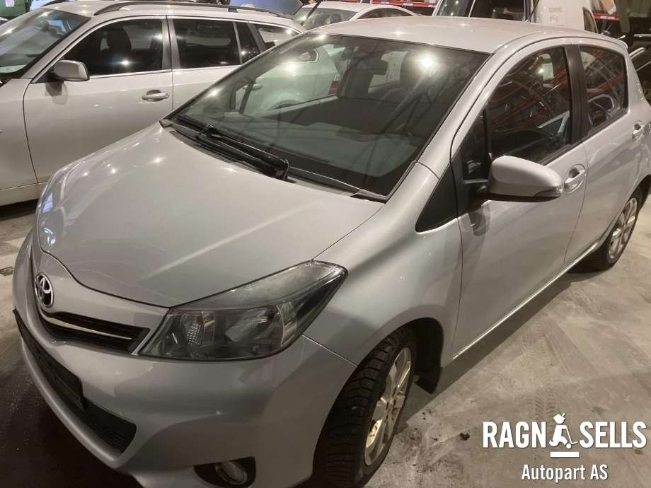 Toyota Yaris 2012-2014 (Type III, Fase 1) , Motorkode: 1NR-FE, Girkassekode: 
