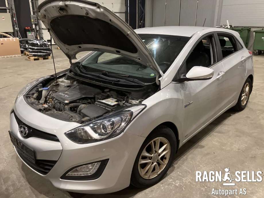 Hyundai i30 2012-2017 (Type II) , Motorkode: G4FG-5I, Girkassekode: 