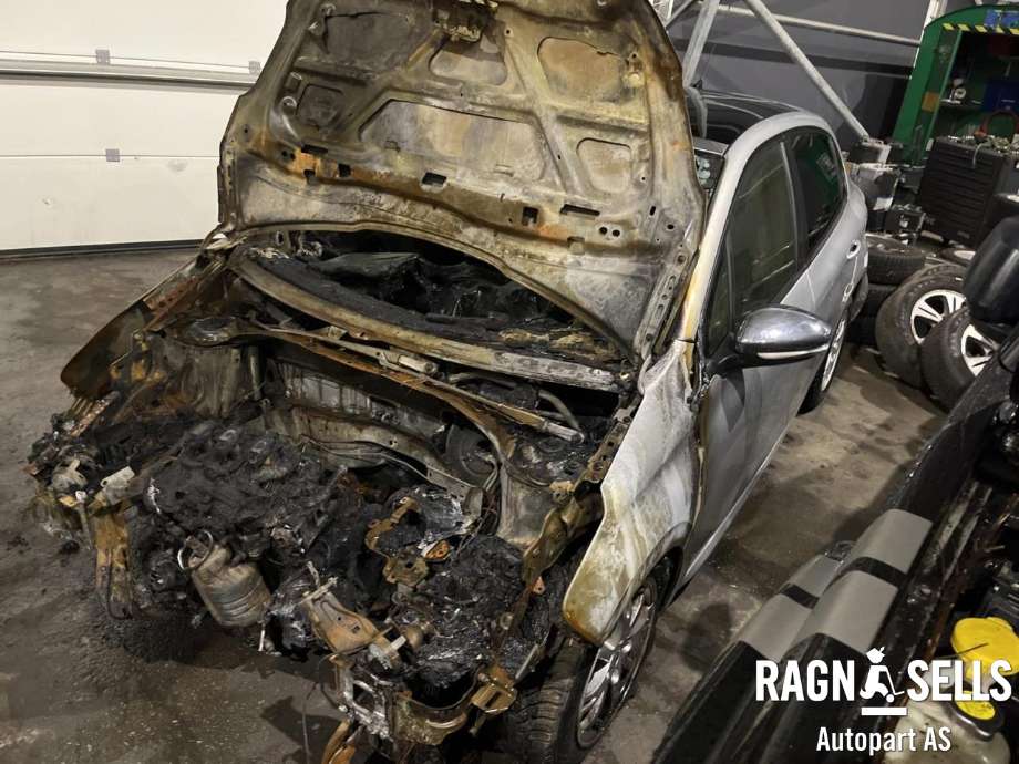 Peugeot 208 2012-2019 (Type I) , Motorkode: HM01, Girkassekode: