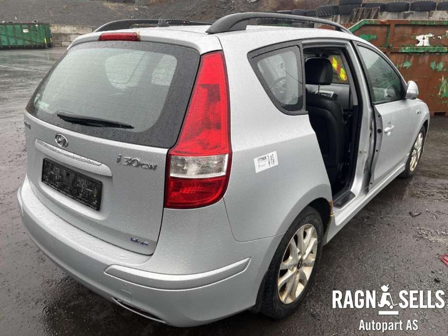 Hyundai i30 2007-2012 (Type I) , Motorkode: D4FB-5IPL, Girkassekode: 
