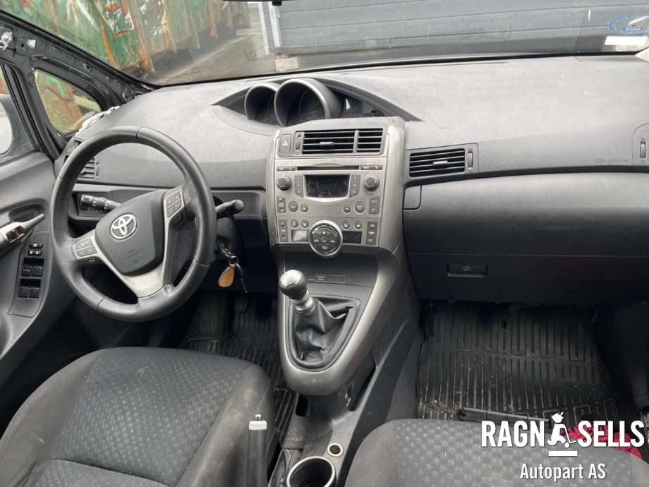 Toyota Verso 2009-2016 (Type III) , Motorkode: 1ZR-FAE, Girkassekode: 