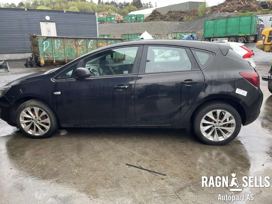 Opel Astra J 2010-2015 , Motorkode: A16XER, Girkassekode: