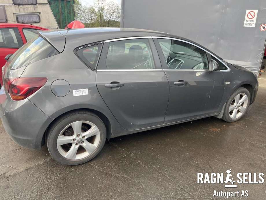 Opel Astra J 2010-2015 , Motorkode: A16XER, Girkassekode: