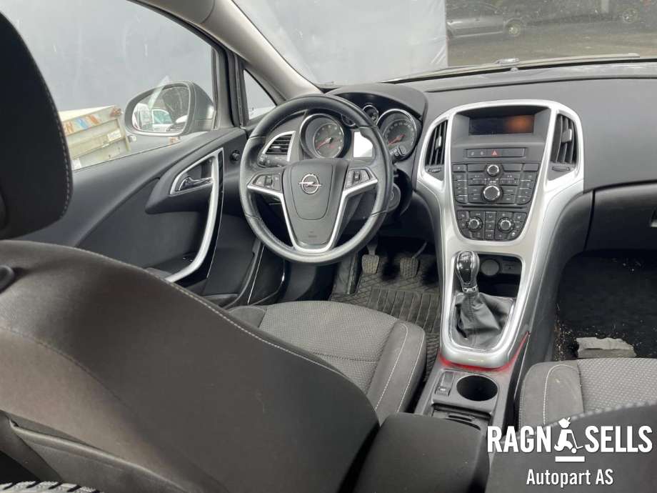 Opel Astra J 2010-2015 , Motorkode: A16XER, Girkassekode: