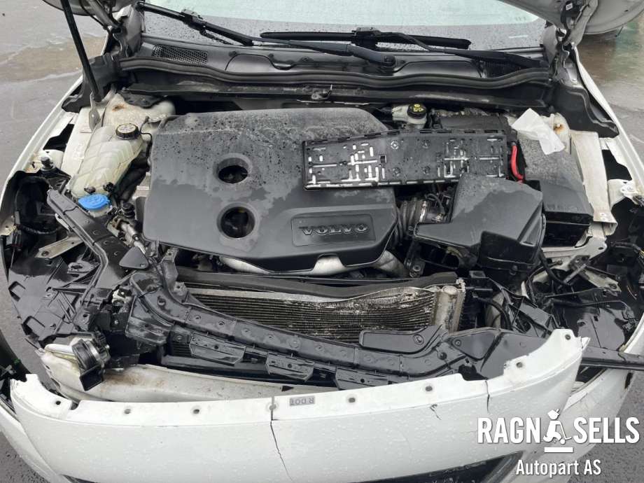 Volvo V40 2012-2019 , Motorkode: D4162T, Girkassekode: 