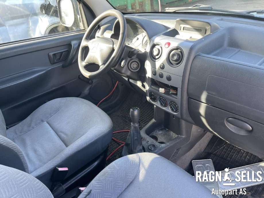 Citroën Berlingo 2002-2008 (Type I, Fase 2) , Motorkode: KFW, Girkassekode: 