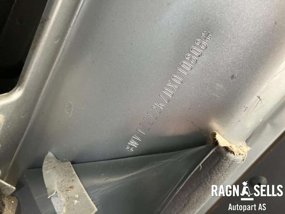 VW Caddy 2010-2015 (Type III, Fase 2) , Motorkode: CAY, Girkassekode: 