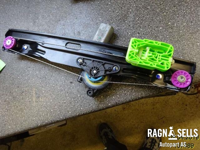 Ruteheis venstre bak til BMW 2-Serie, Active/Gran Tourer 2014-->> (F45/F46) (F45/F46) (51 33 7 490 193|7 463 487|)