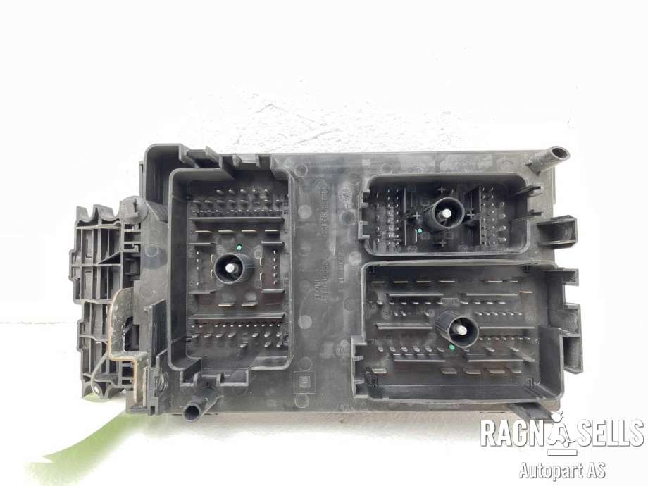 Sikringsboks til Opel Astra J 2010-2015 (1247022|13313206|1110012AA)