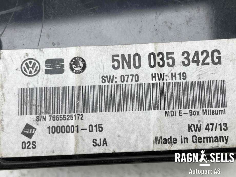 Styreenhet DAB til VW Transporter / Caravelle 2009-2015 (Fase 2) (T5) (T5) (5N0035342G|7665525172)